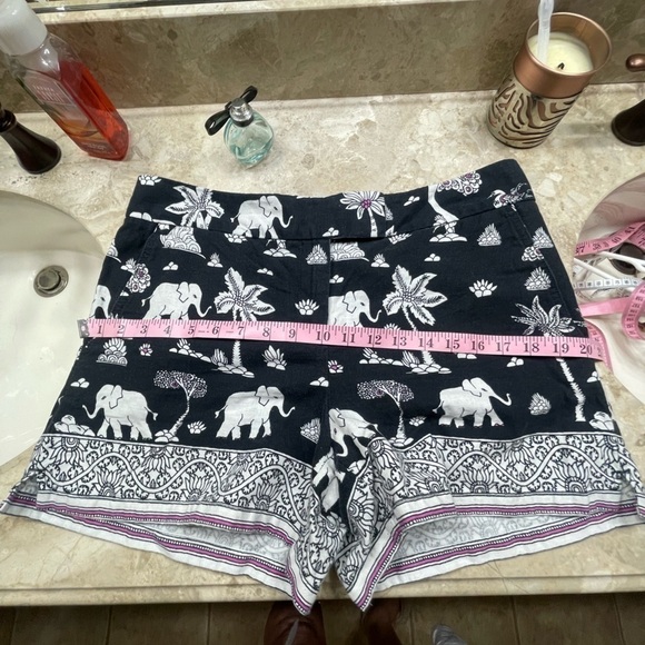 Good used condition loft Rivera shorts. Sz 8 - Picture 8 of 10